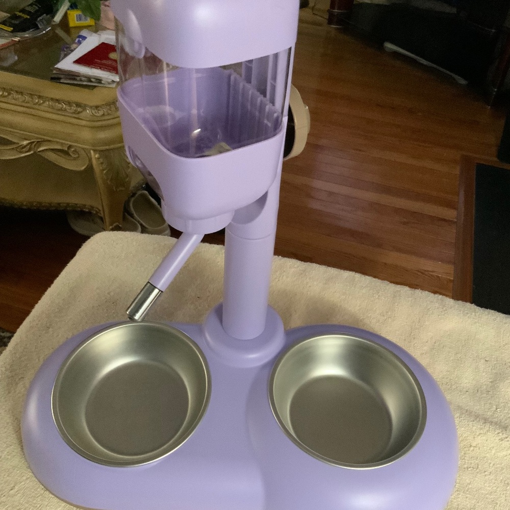 Eco-Friendly Tilted Dog Bowls/Water Bottles